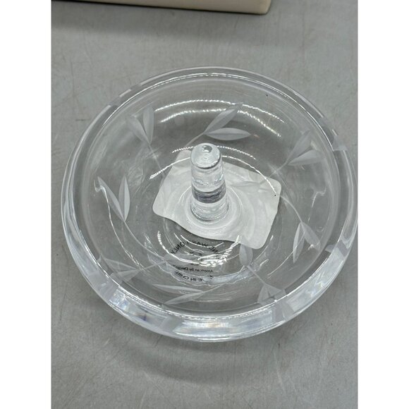 Lenox Opal Innocence clear Crystal Ring Holder embossed floral 3.5 READ NEW - Picture 3 of 9